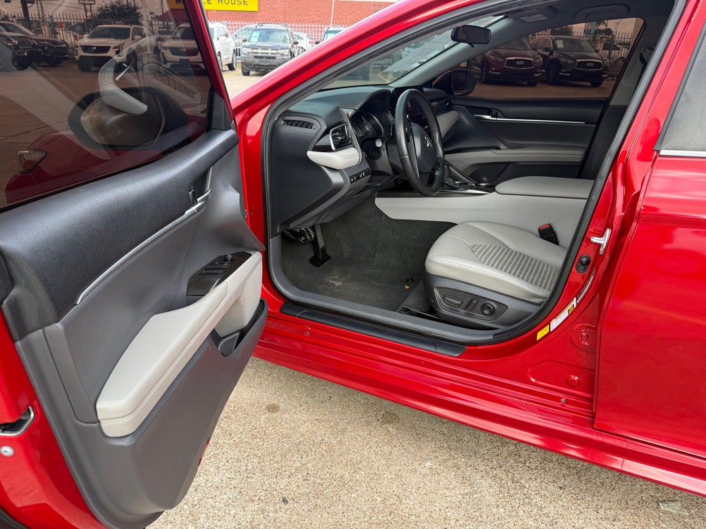 2022 Toyota Camry Image 5