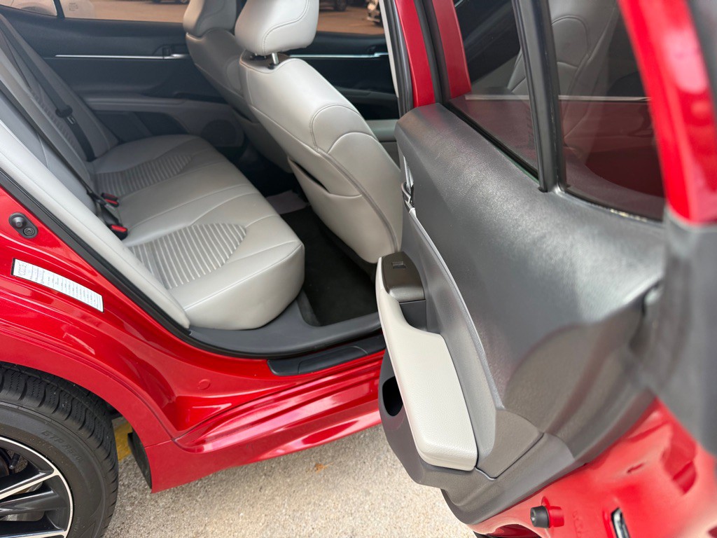 2022 Toyota Camry Image 9