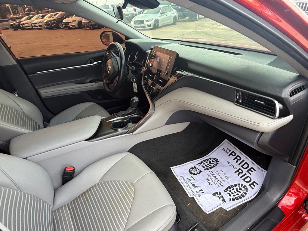 2022 Toyota Camry Image 12