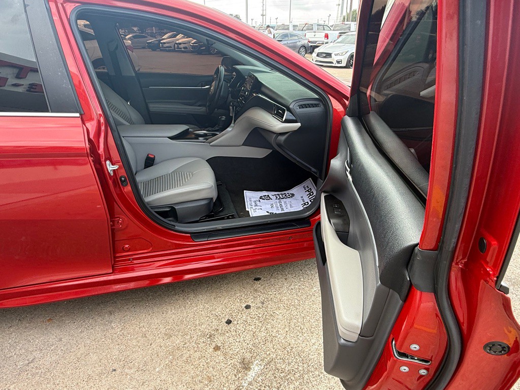 2022 Toyota Camry Image 13