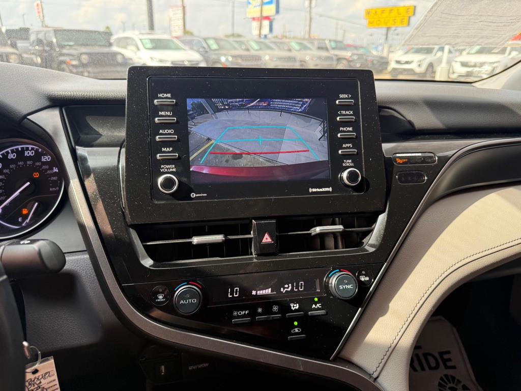 2022 Toyota Camry Image 14