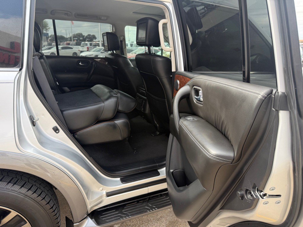 2018 Nissan Armada Image 6