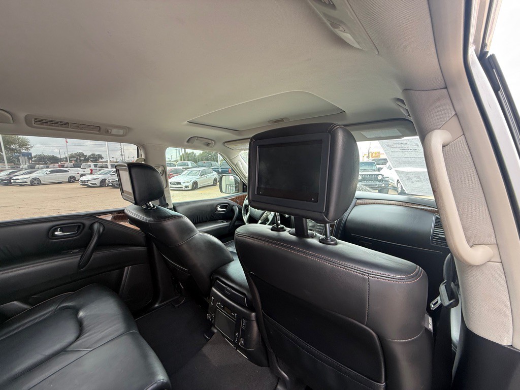 2018 Nissan Armada Image 9