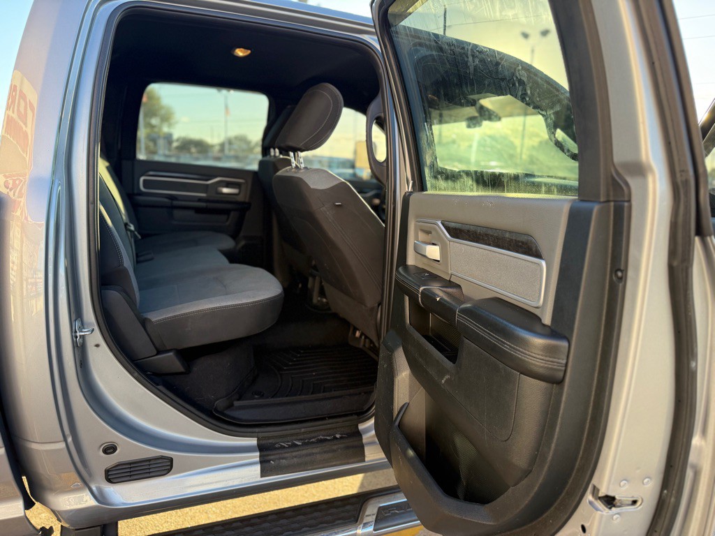 2021 RAM 2500 Image 4