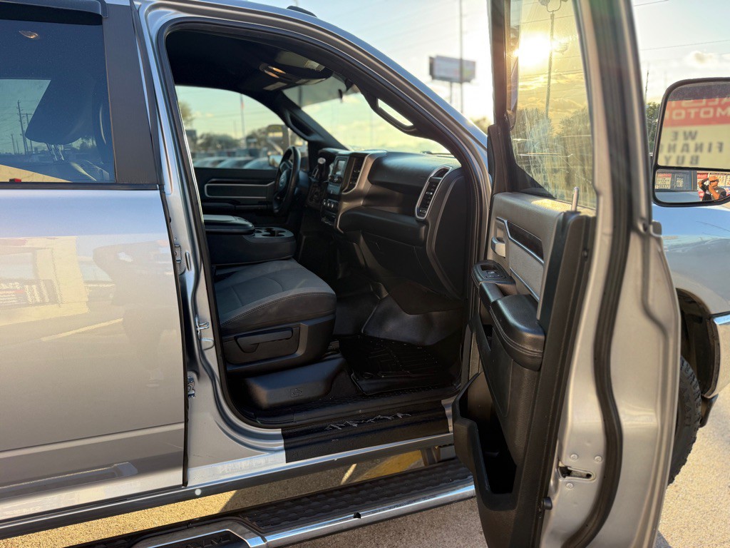 2021 RAM 2500 Image 5