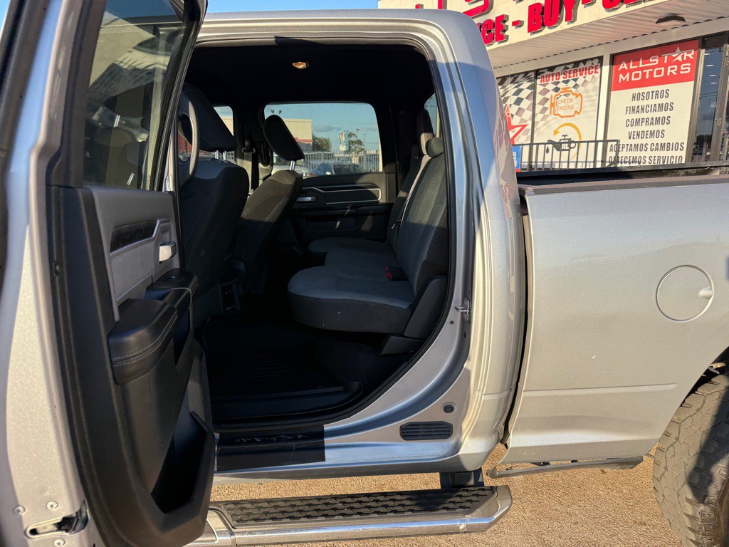 2021 RAM 2500 Image 11