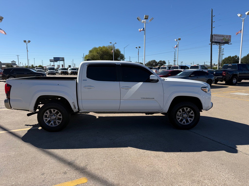 2019 Toyota Tacoma Image 16