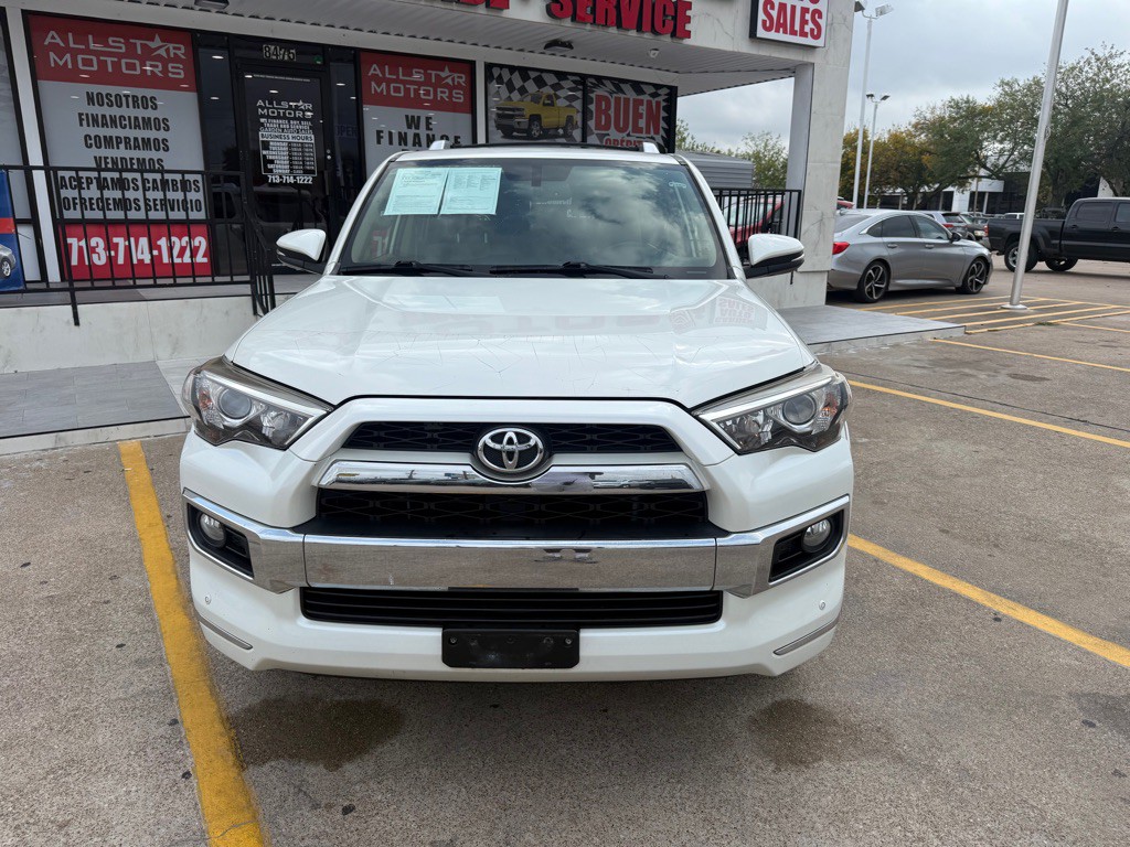 2019 Toyota 4Runner Image 2