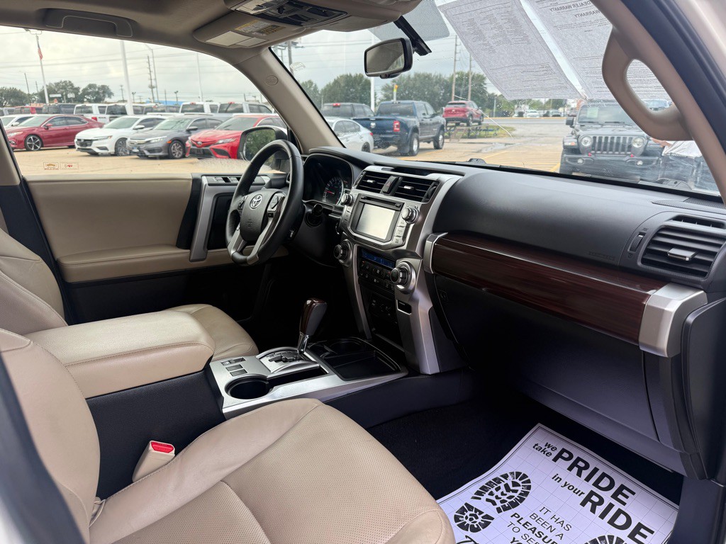 2019 Toyota 4Runner Image 7