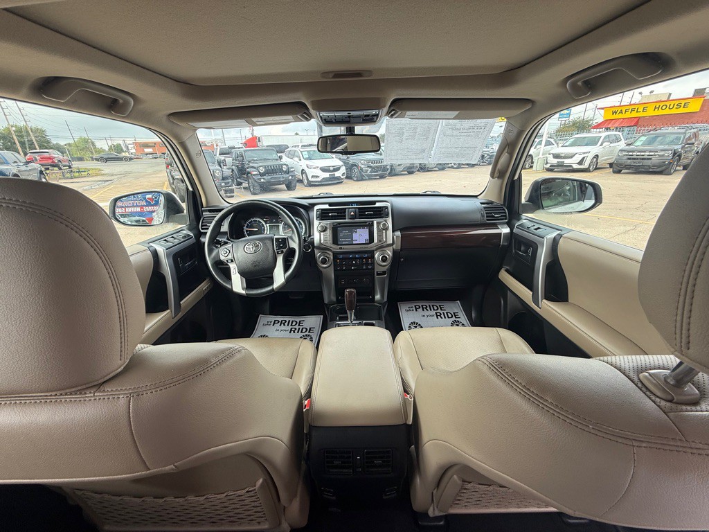 2019 Toyota 4Runner Image 18