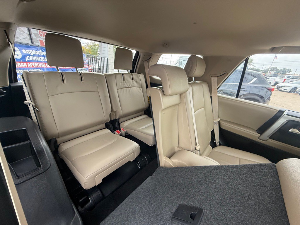 2019 Toyota 4Runner Image 21