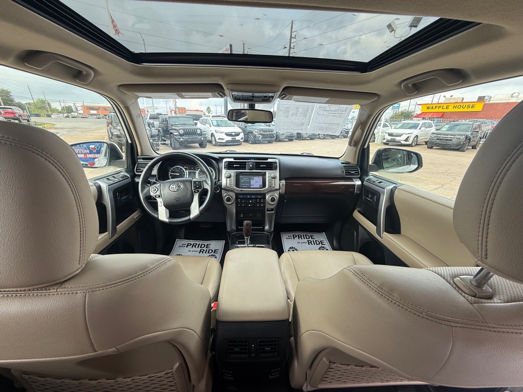 2019 Toyota 4Runner Image 22