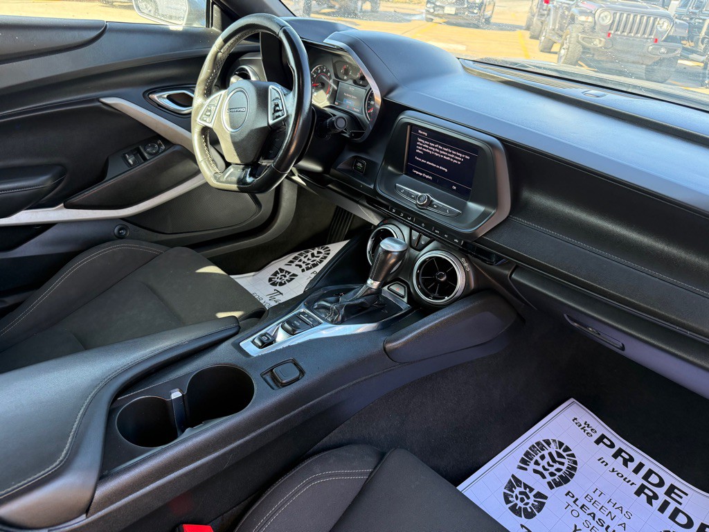 2022 Chevrolet Camaro Image 12