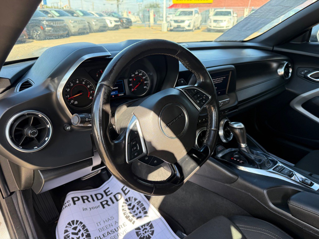 2022 Chevrolet Camaro Image 15