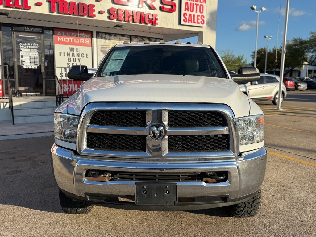 2018 RAM 3500 Image 2