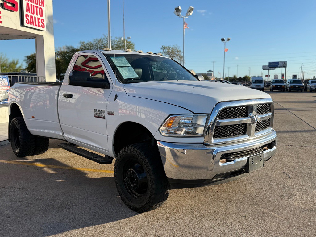 2018 RAM 3500 Image 3