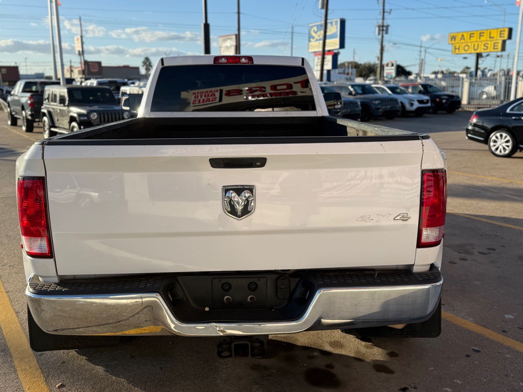 2018 RAM 3500 Image 4