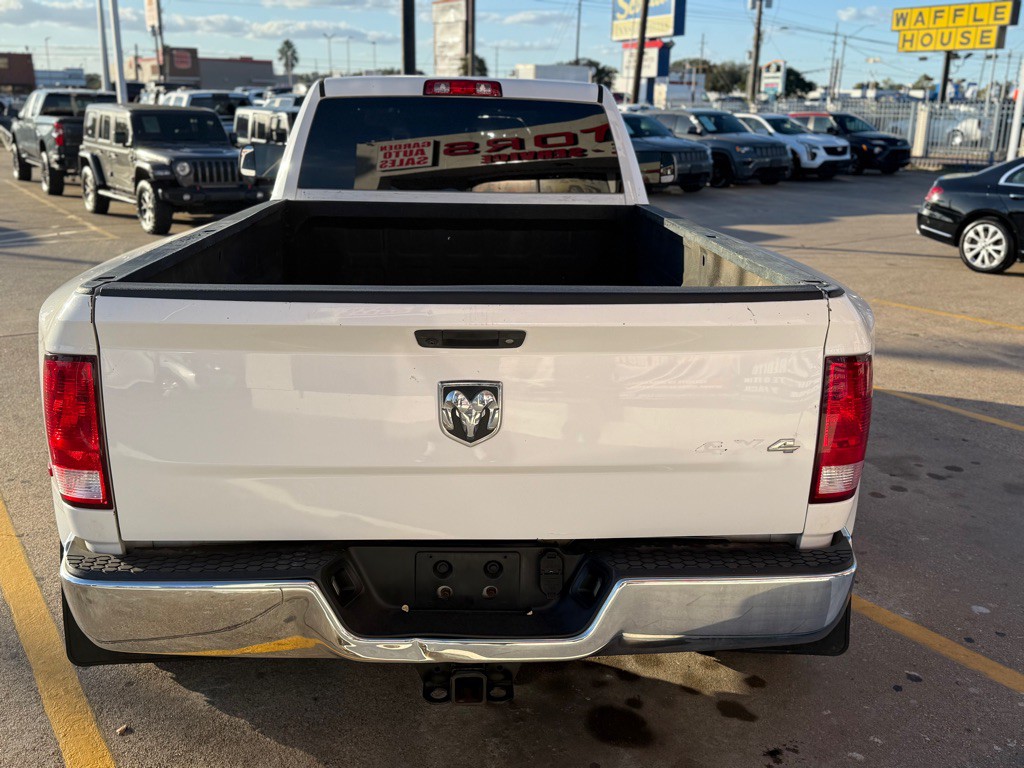 2018 RAM 3500 Image 6