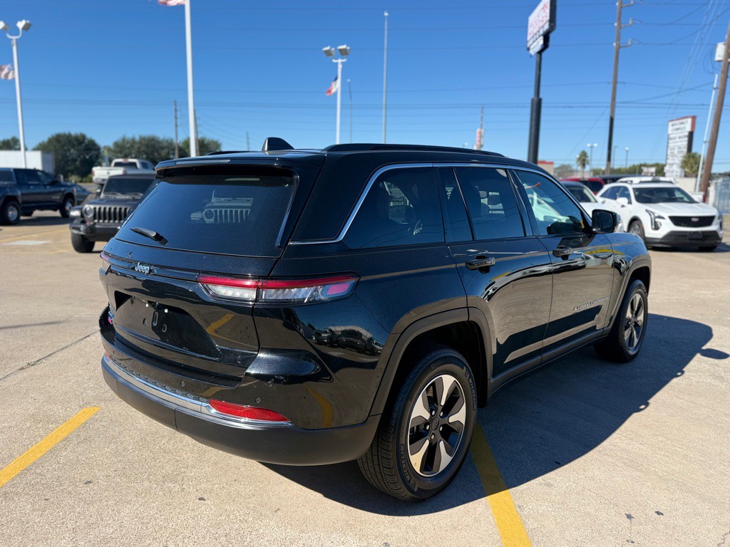 2024 Jeep Grand Cherokee Image 14