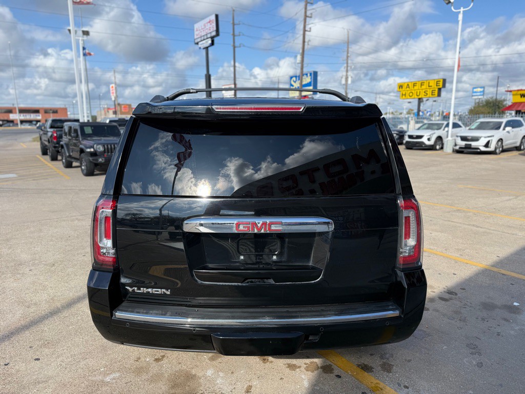 2016 GMC Yukon Image 8