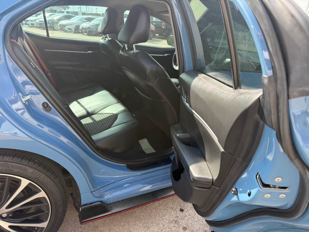 2022 Toyota Camry Image 6