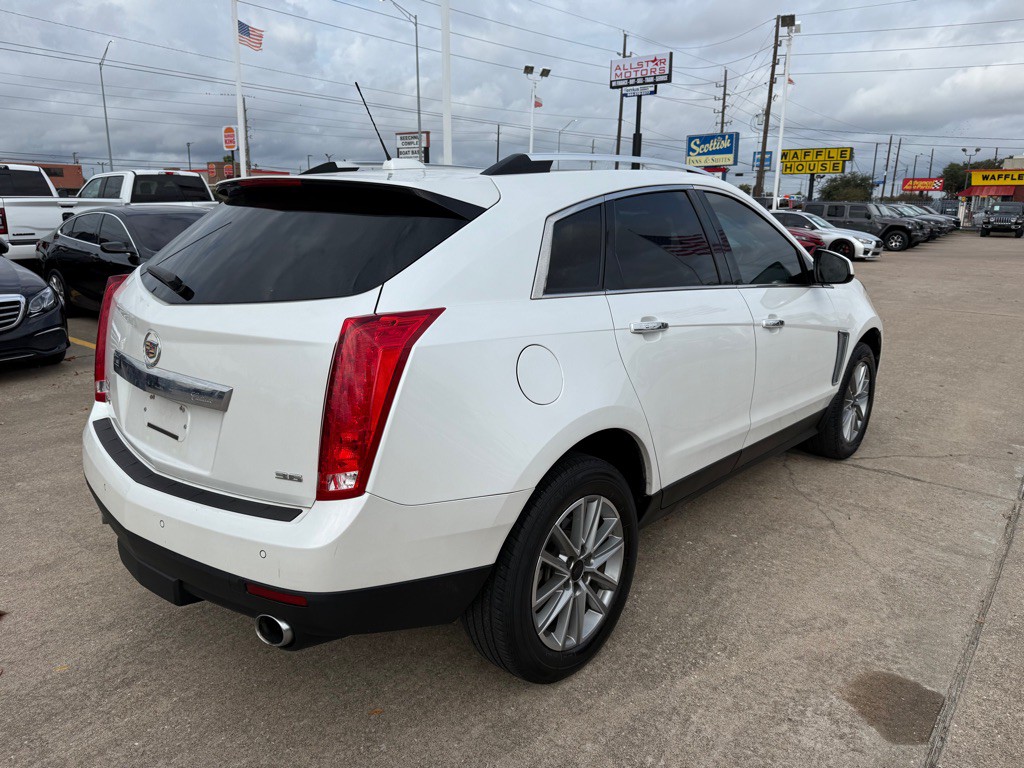 2015 Cadillac SRX Image 16