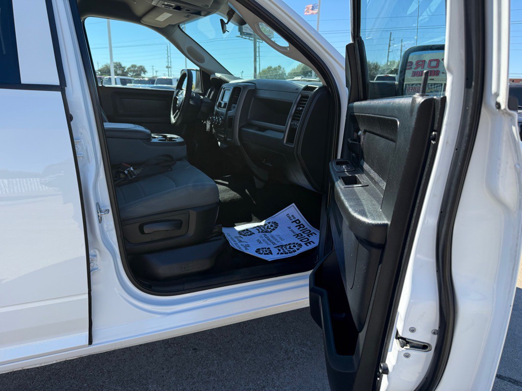 2019 RAM 1500 Image 5