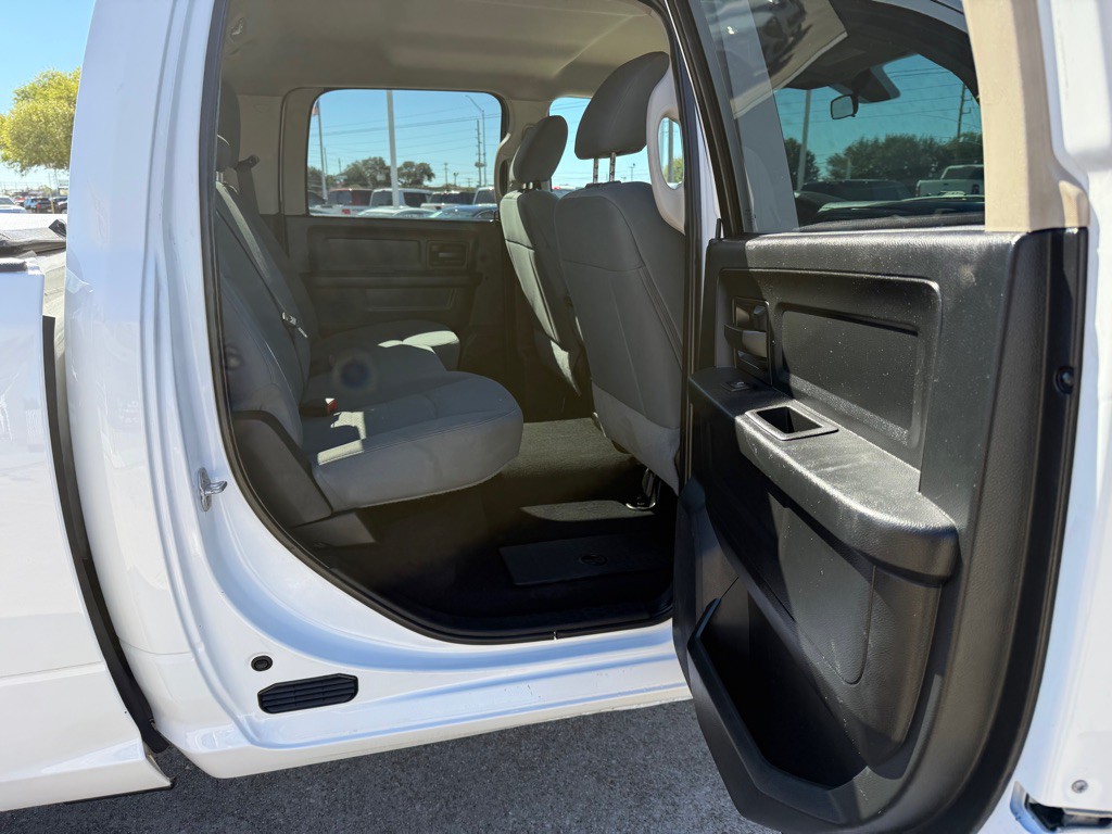 2019 RAM 1500 Image 9