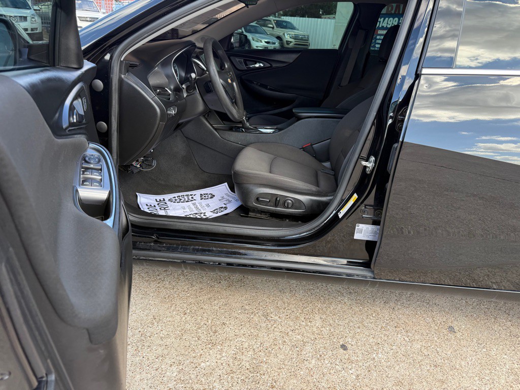 2021 Chevrolet Malibu Image 9