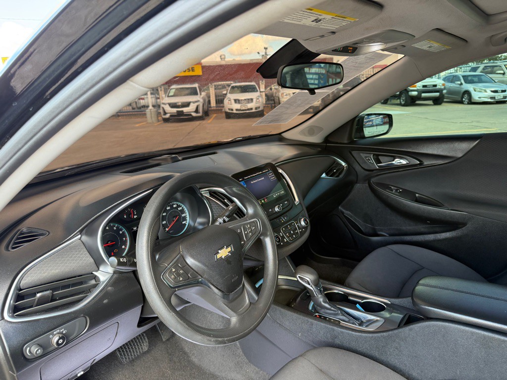 2021 Chevrolet Malibu Image 14