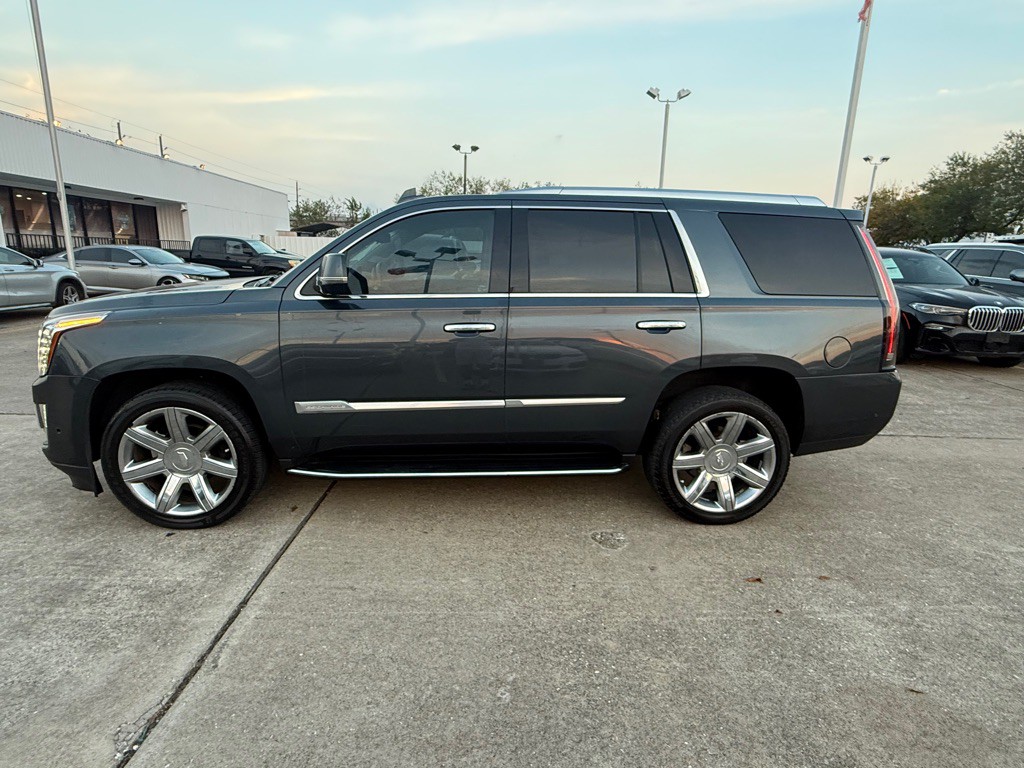 2020 Cadillac Escalade Image 3