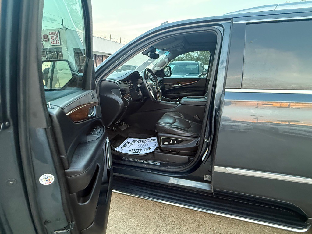 2020 Cadillac Escalade Image 5