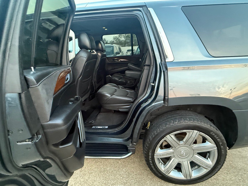 2020 Cadillac Escalade Image 7