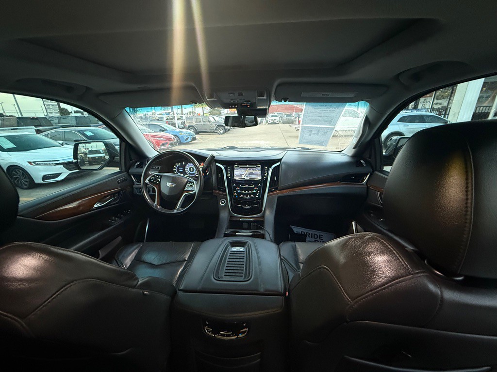 2020 Cadillac Escalade Image 12