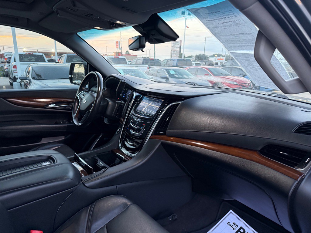 2020 Cadillac Escalade Image 14