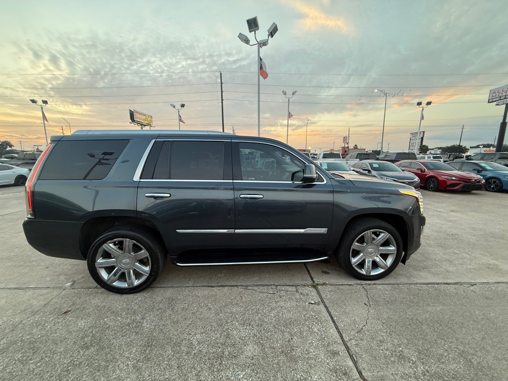 2020 Cadillac Escalade Image 17