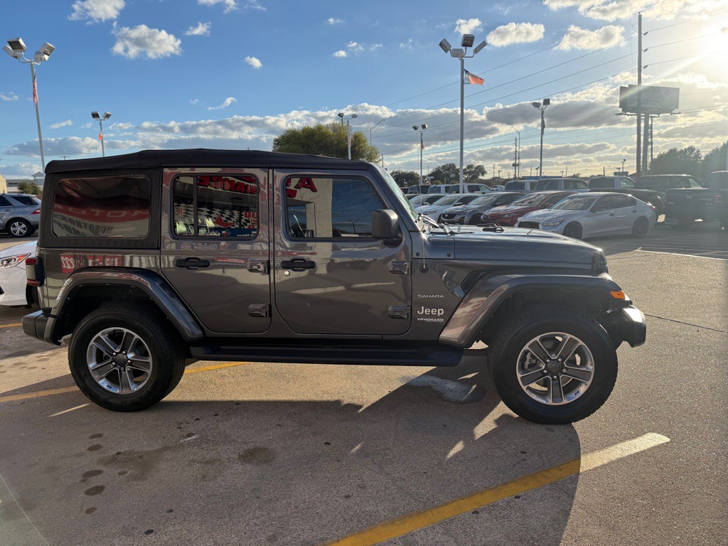 2022 Jeep Wrangler Unlimited Image 3