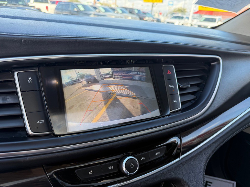 2019 Buick Enclave Image 18