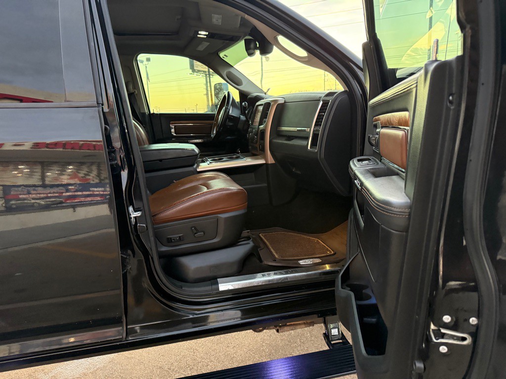 2015 RAM 2500 Image 4