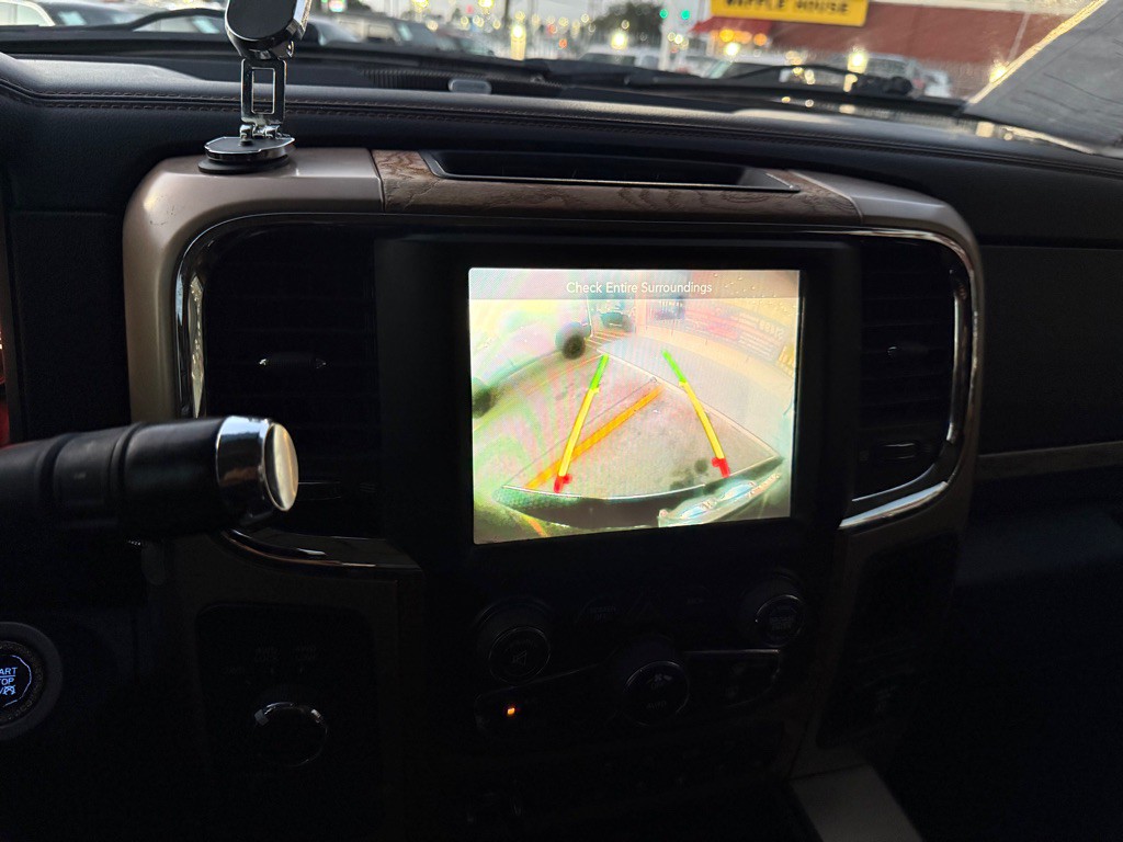 2015 RAM 2500 Image 16