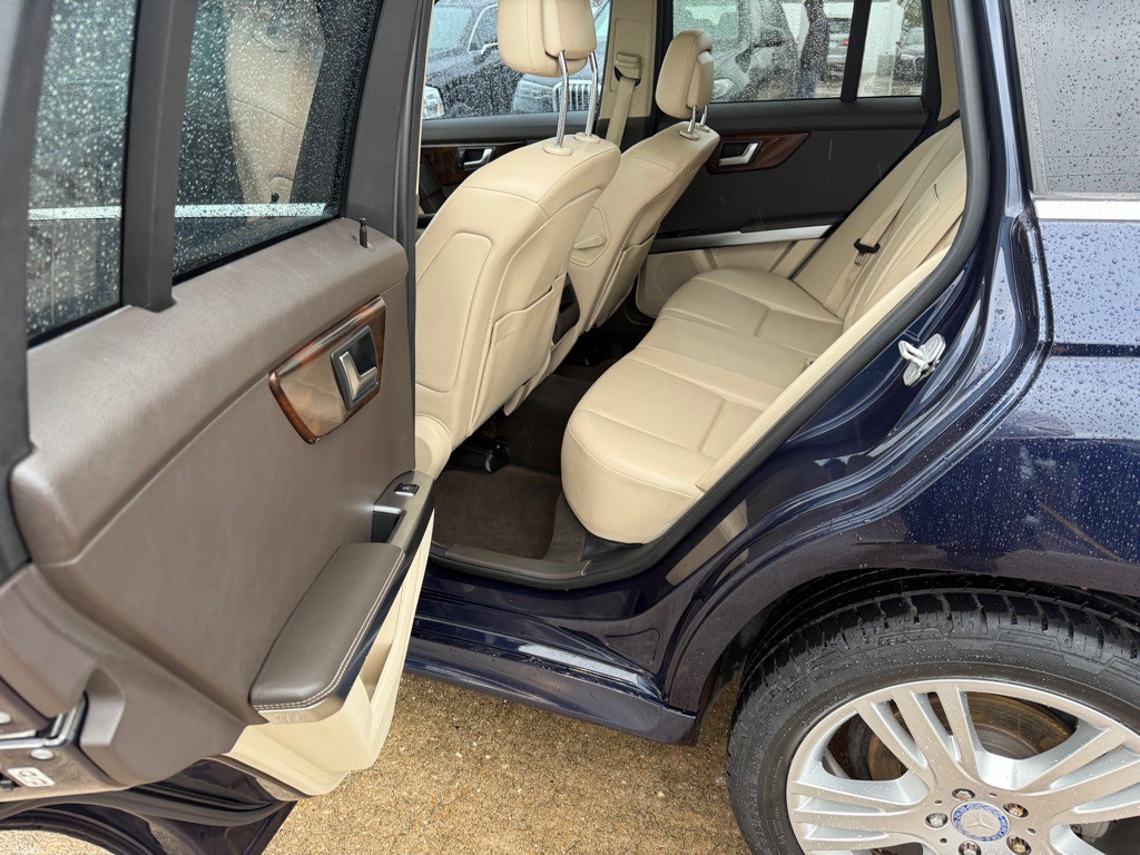 2014 Mercedes-Benz GLK-Class Image 14