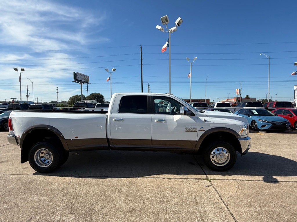 2017 RAM 3500 Image 4