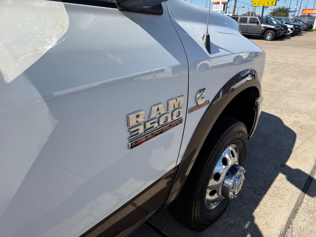 2017 RAM 3500 Image 5