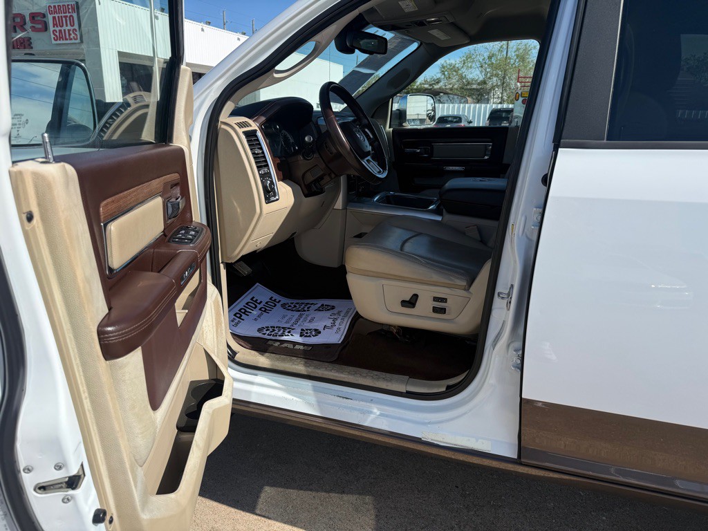 2017 RAM 3500 Image 19