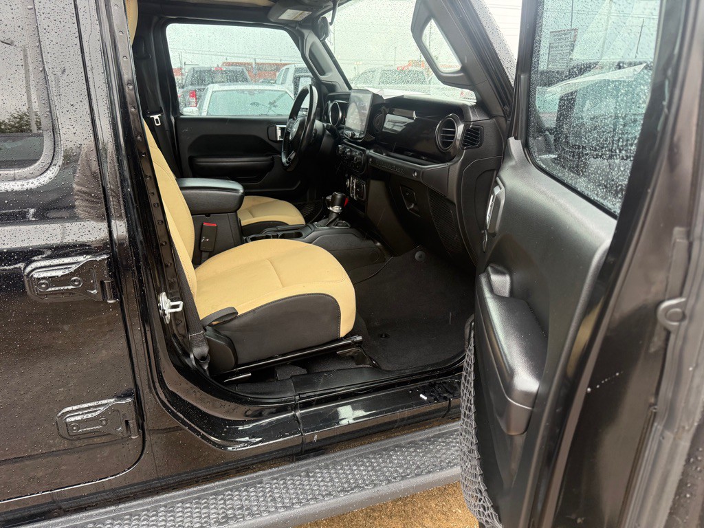 2020 Jeep Wrangler Unlimited Image 3