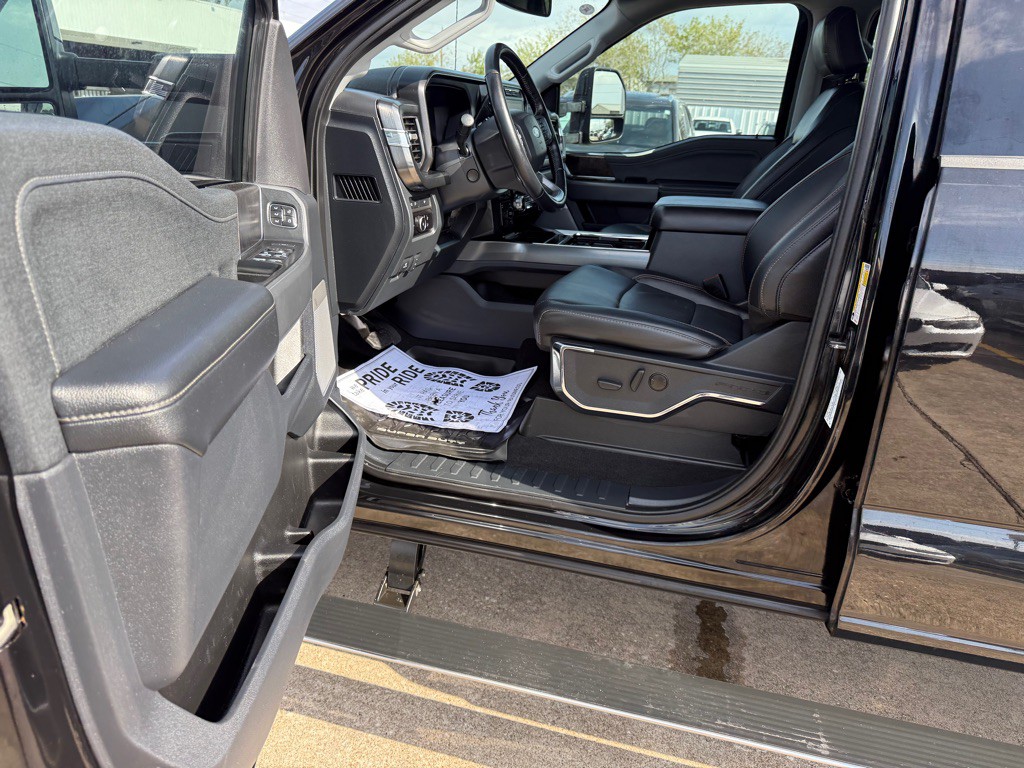 2023 Ford F-250 Image 18
