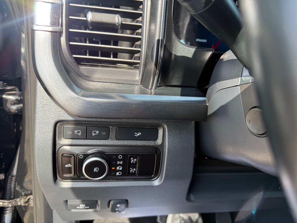 2023 Ford F-250 Image 23