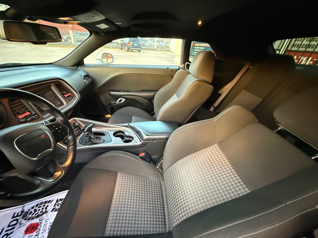 2021 Dodge Challenger Image 14