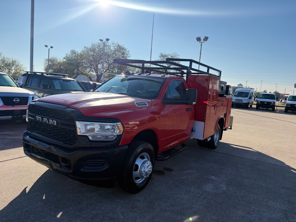 2019 RAM 3500 Image 2