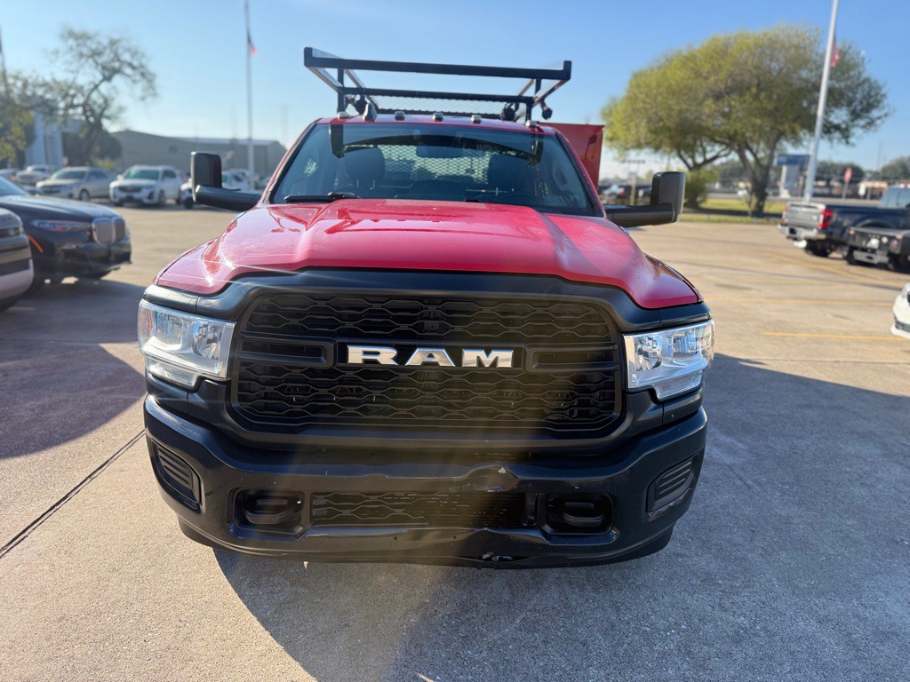 2019 RAM 3500 Image 3